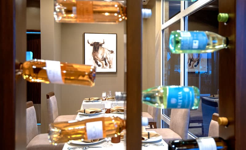 Bovin Steak House dining room